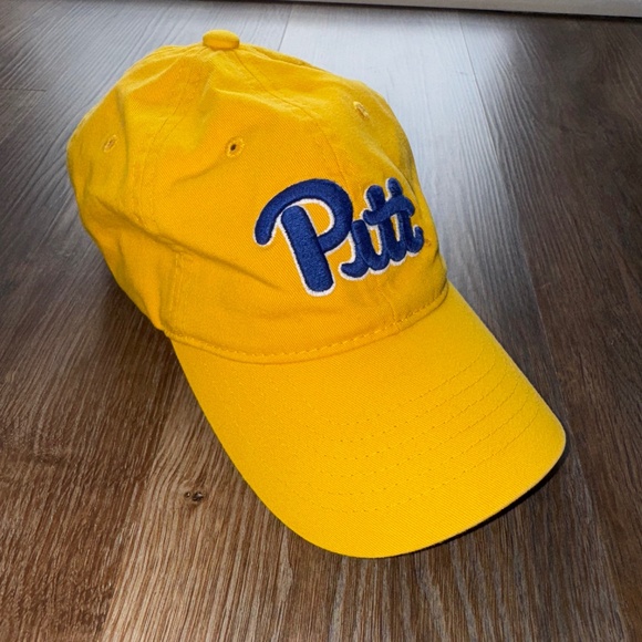 University of Pittsburgh Hat with Pin - Picture 1 of 12